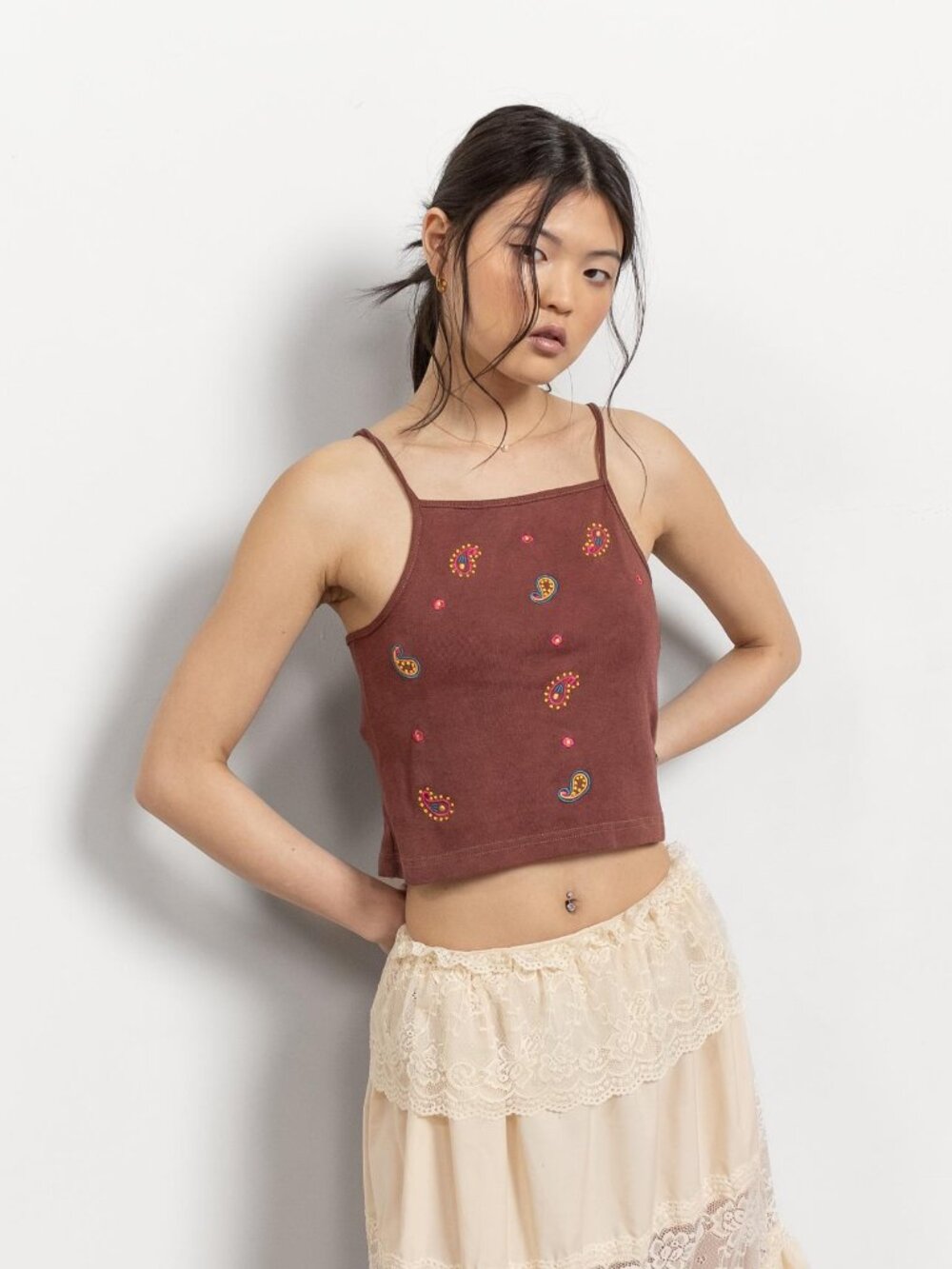 Embroidered HALTER TOP Backless Vintage 2000s / Medium
